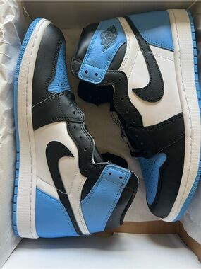 Jordan Air 1 High UNC RETRO— White / Black / University Blue